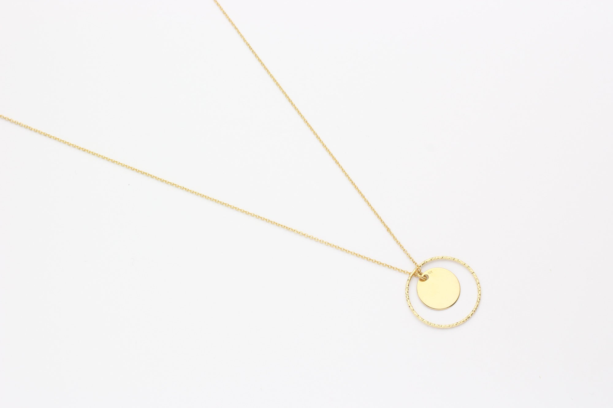 Kette "Medium Disc Circled" gold