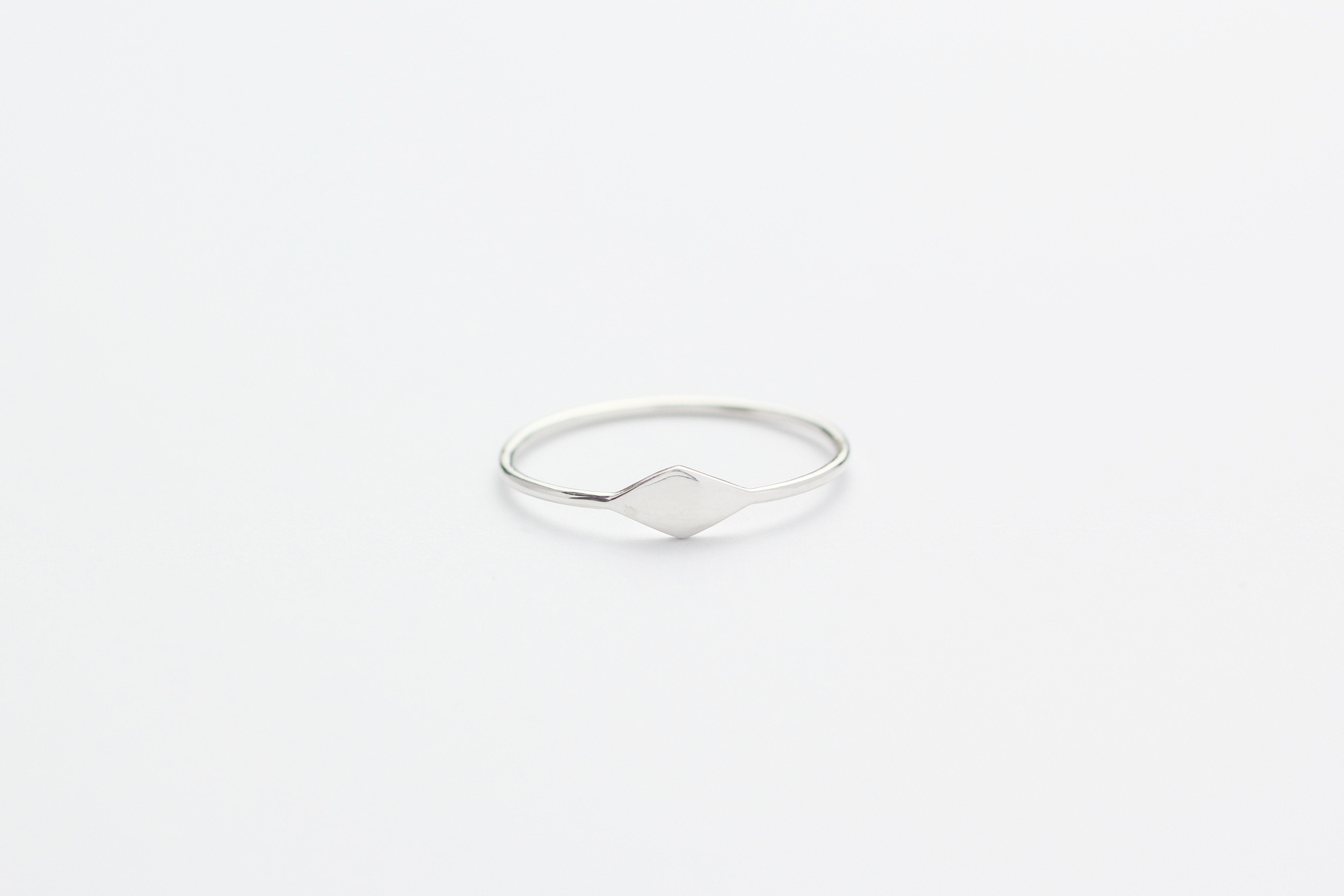 Ring TINY RHOMB Silber