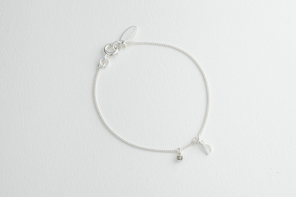 Armband "Alphabet Grey" versilbert