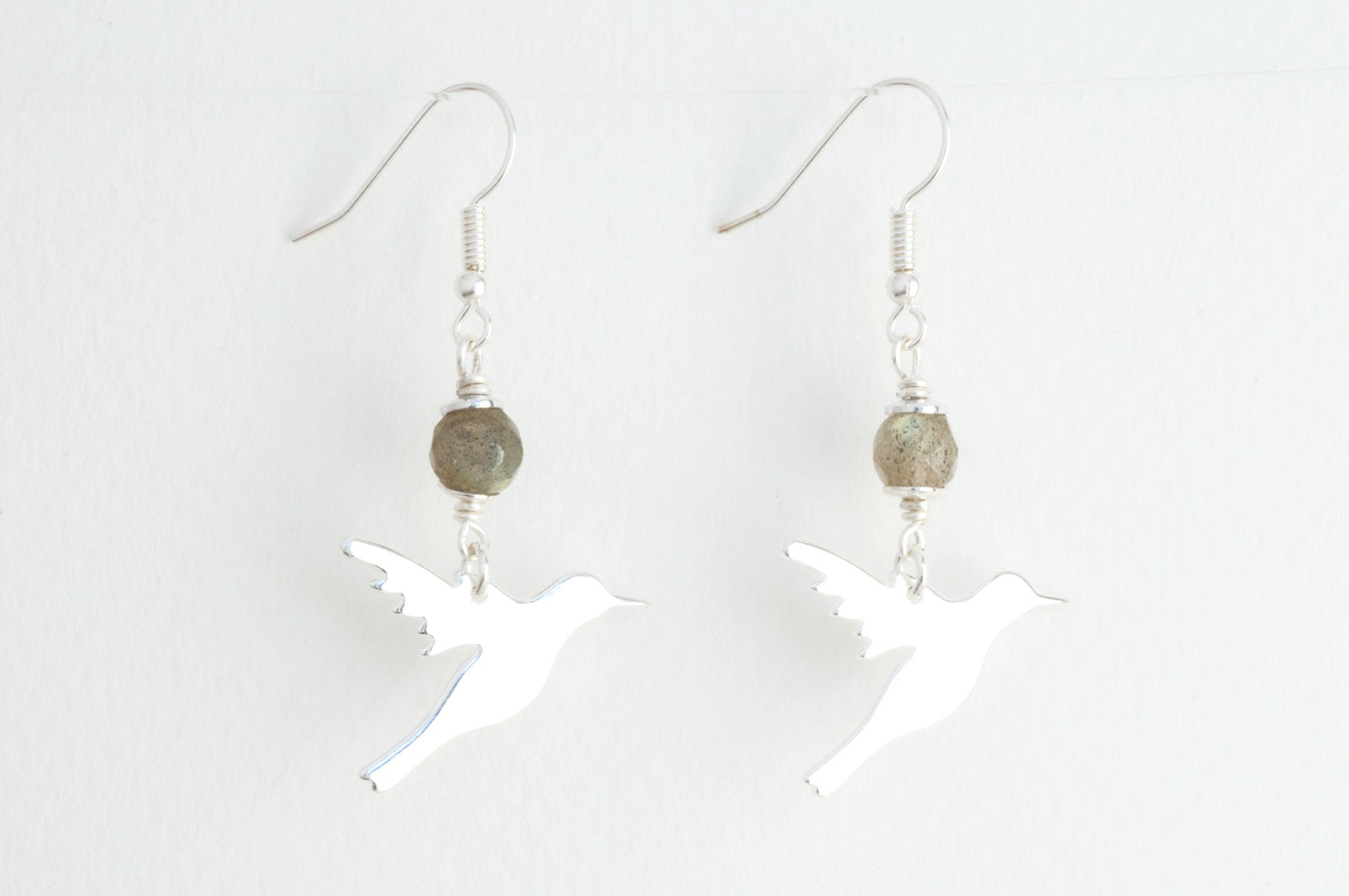 Ohrringe CUT OUT HUMMINGBIRD versilbert