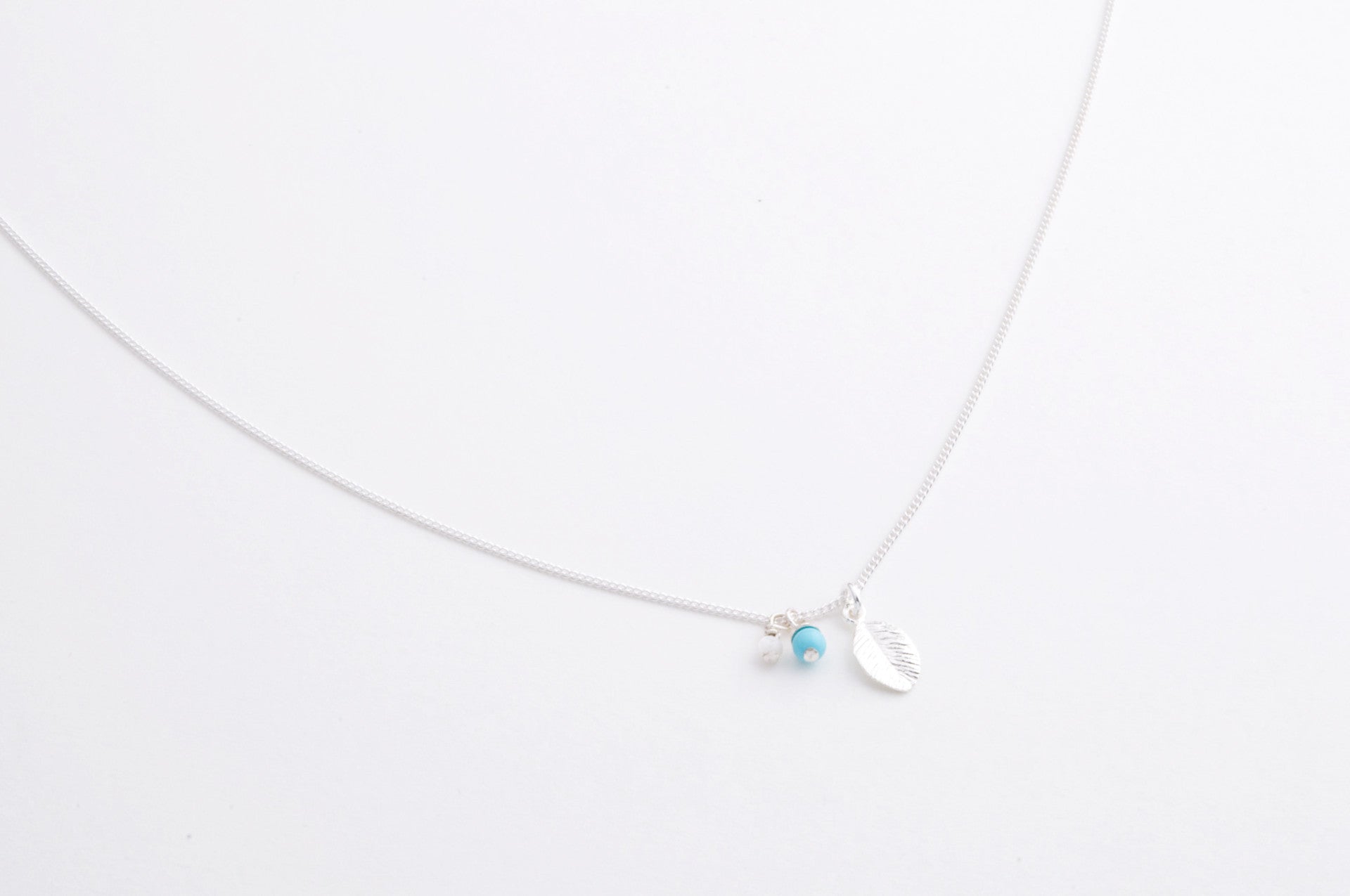 Kette TINY LEAF small versilbert