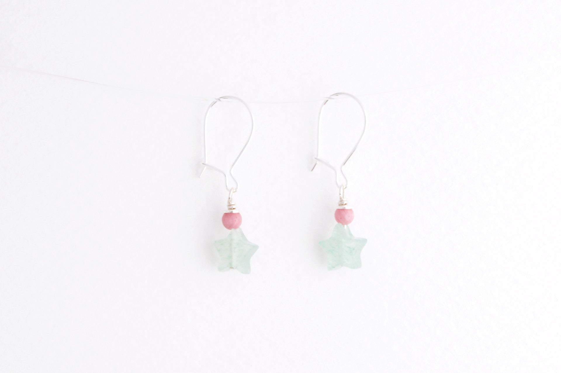 Ohrringe TINY LEAF SMALL PEARLS STAR versilbert