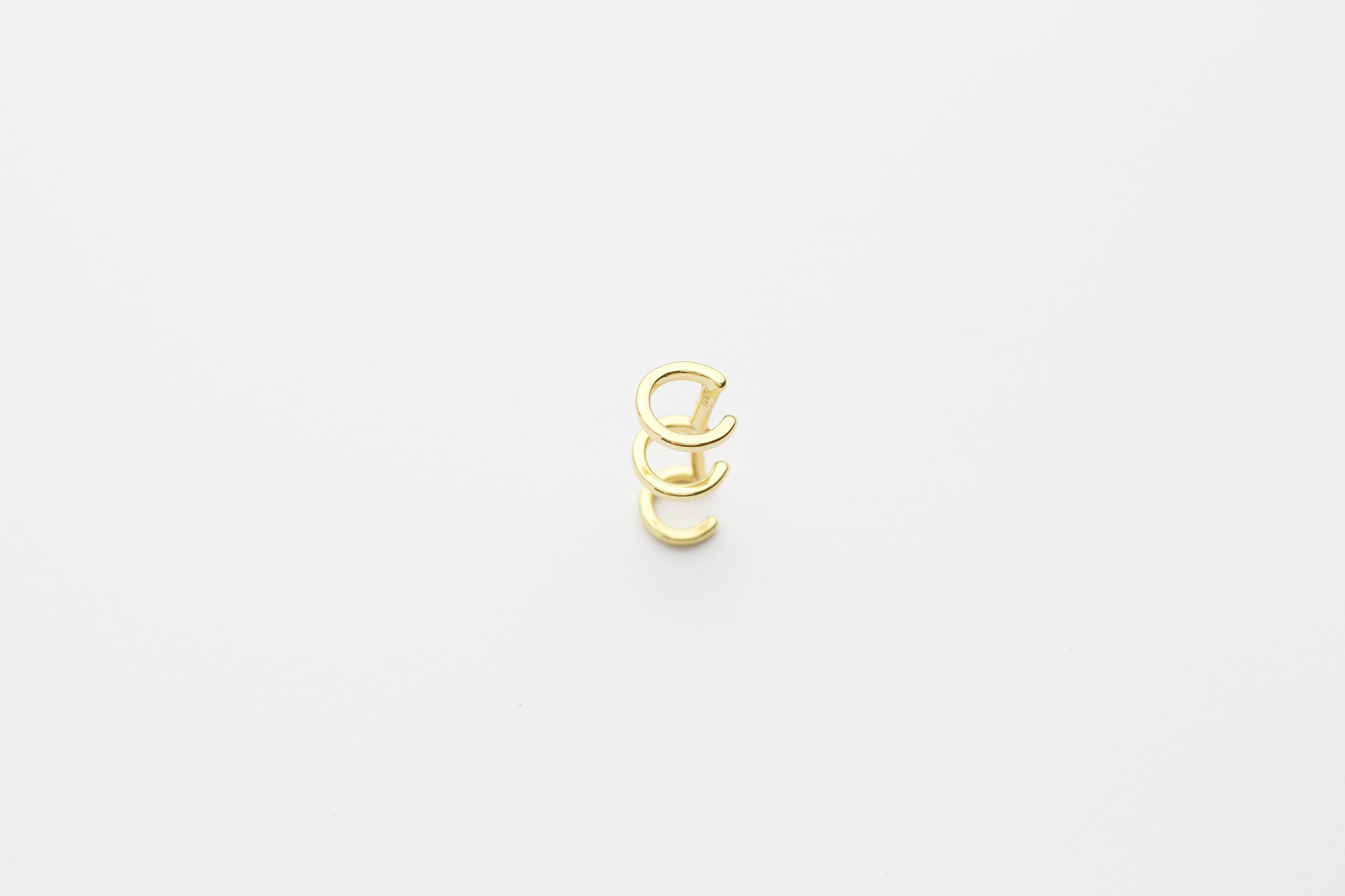 Earcuff "Plain Circle Trio" gold