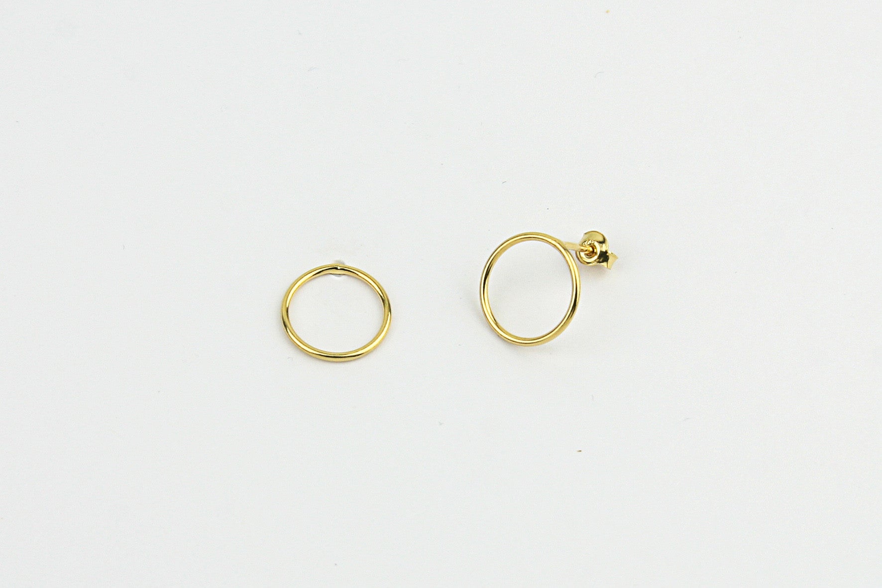 Ohrstecker "Medium Circle" gold